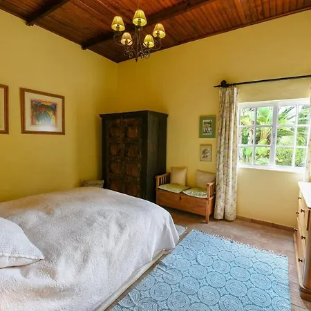 Quinta Achadas - Bouganvillea