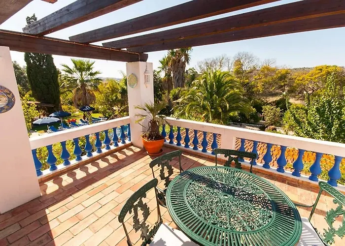 Quinta Achadas - Bouganvillea Lagos