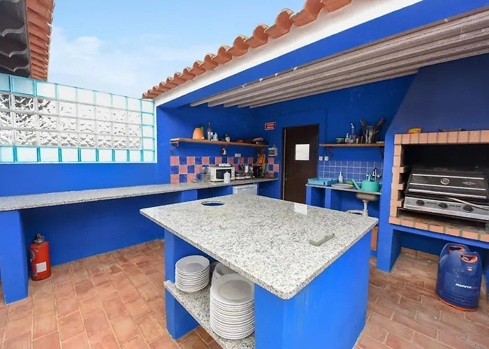 Quinta Achadas - Bouganvillea * Lagos